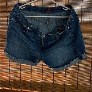 Stylish seven of mankind Blue Denim Women's Shorts